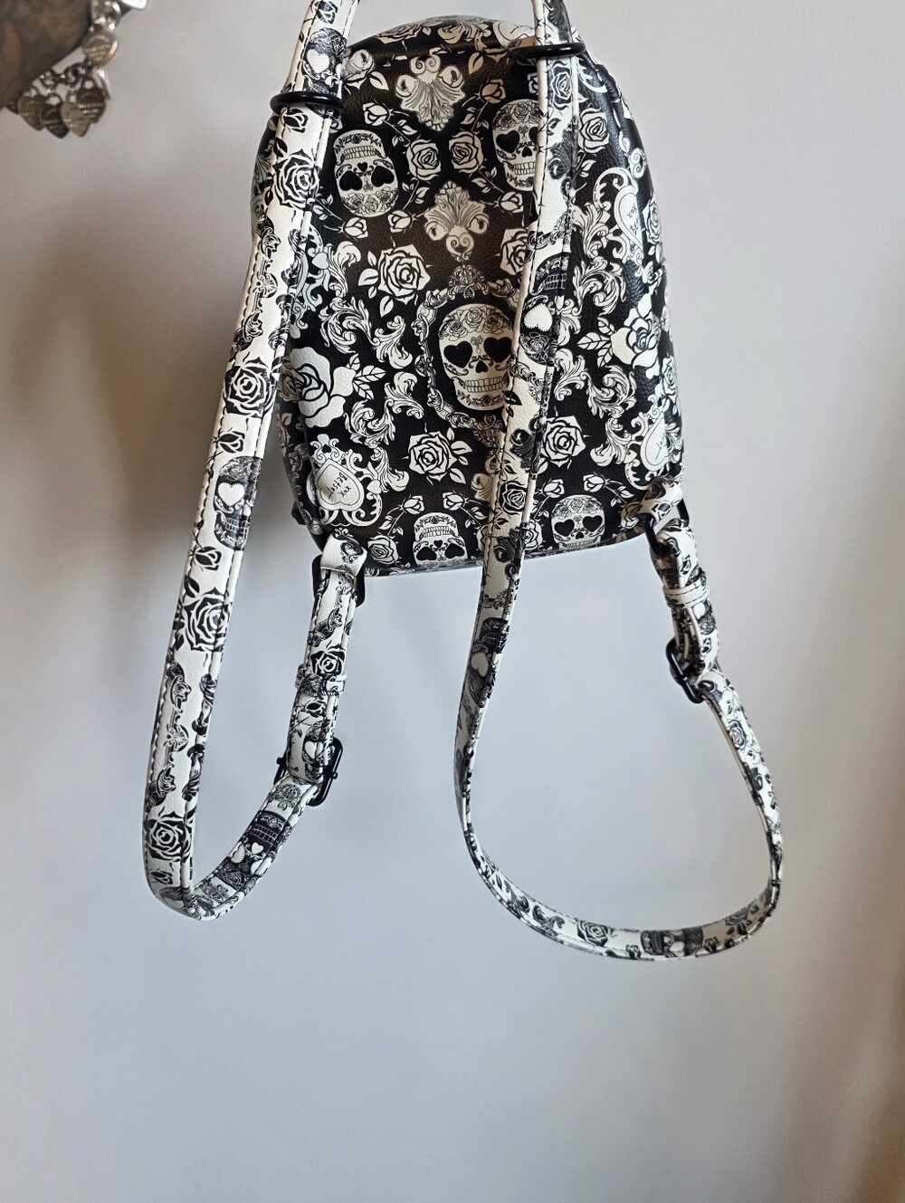 Betsey Johnson Kitsch Sugar Skull French Bulldog Mini Backpack Crossbody - Picture 5 of 7
